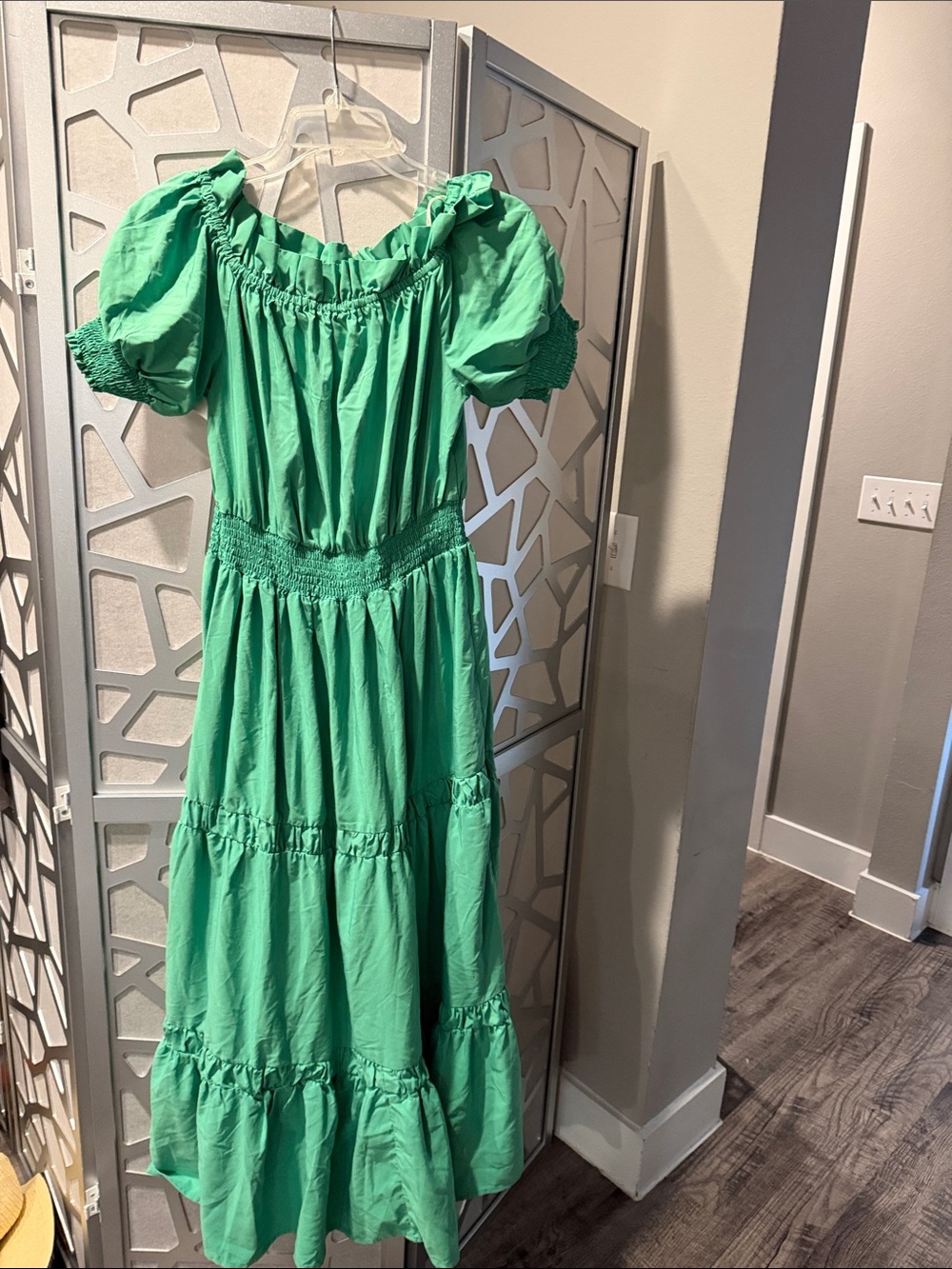 Off-Shoulder Green Tiered Maxi Dress with Puff Sleeves
